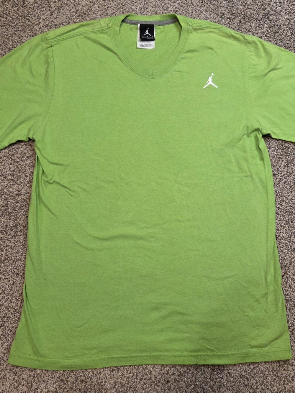 Jordan Brand Green V-Neck Embroidered Jumpman Tee L